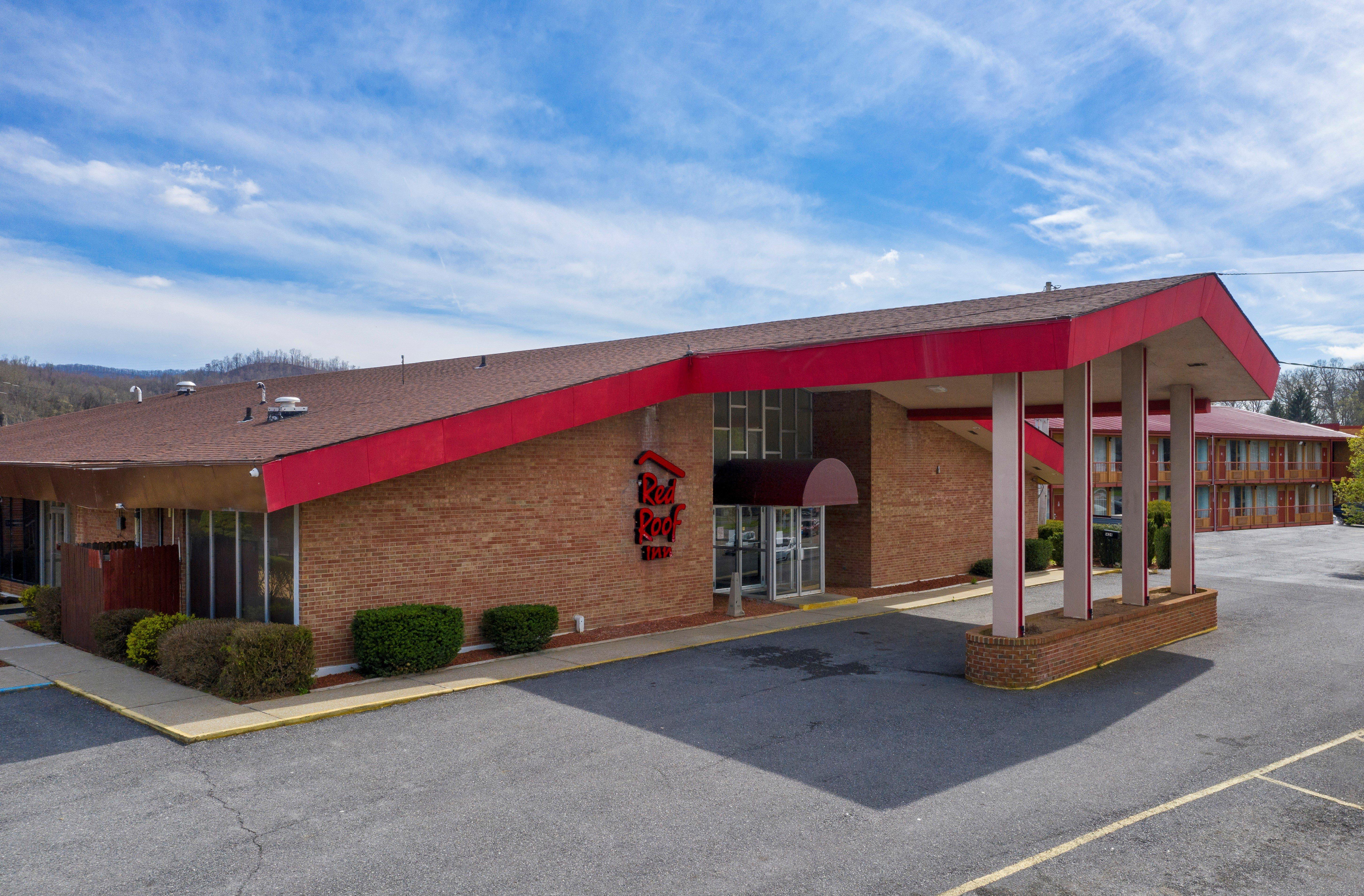 Red Roof Inn Marion, Va Exterior photo