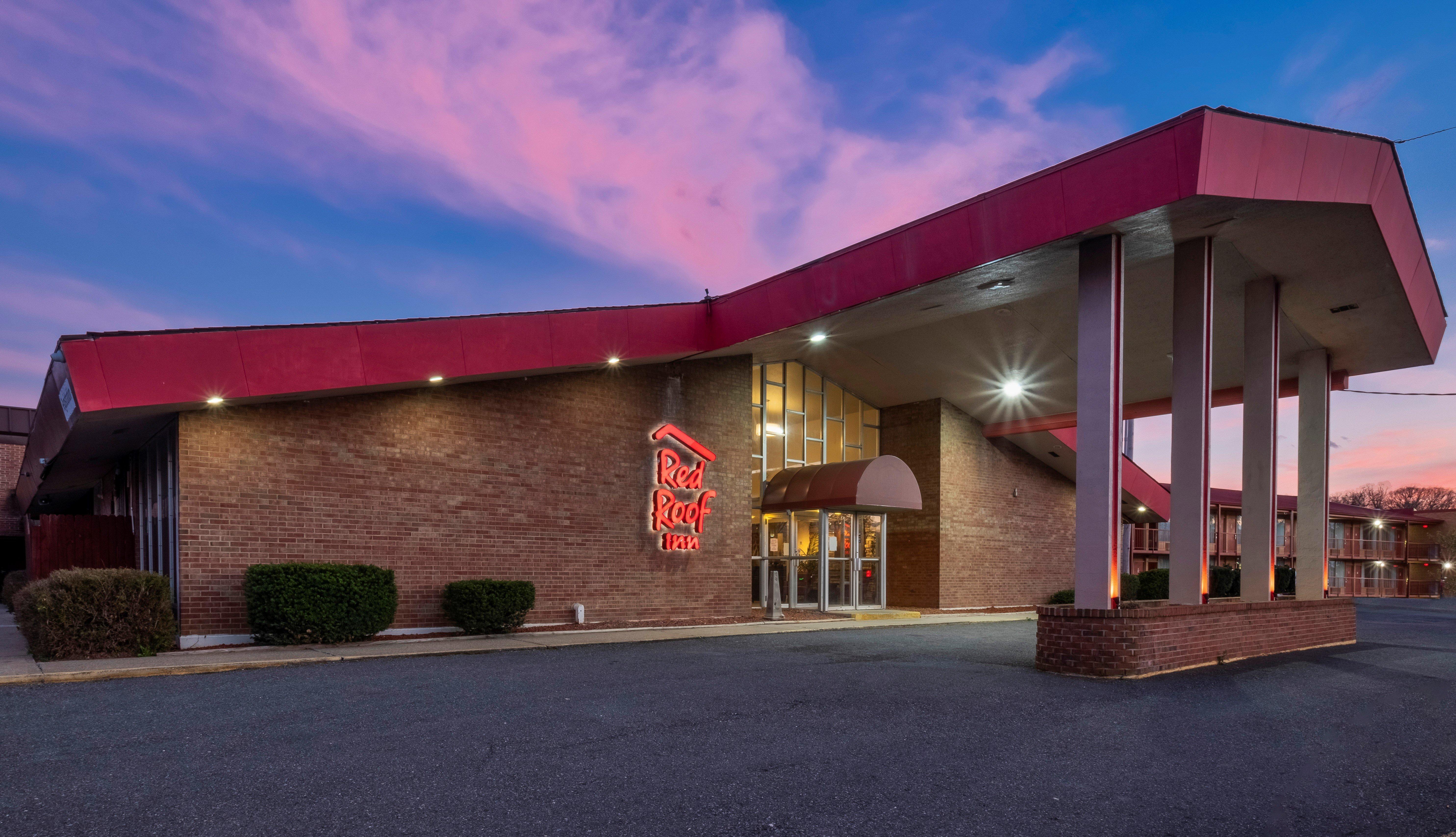 Red Roof Inn Marion, Va Exterior photo